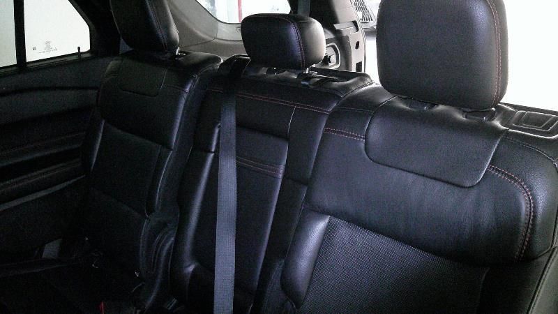 Ford Explorer 3.0 Plug-in Hybrid 4x4 ST-Line — zdjęcie 13