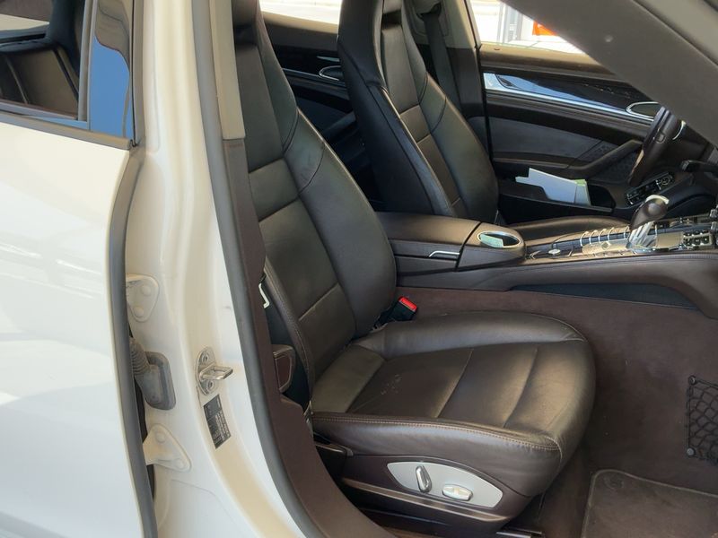 Porsche Panamera S — zdjęcie 11