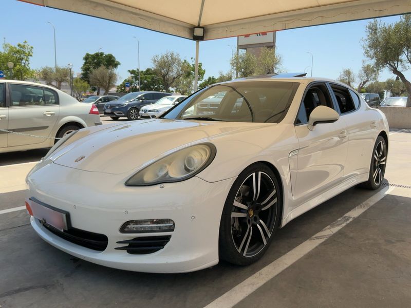 Porsche Panamera S