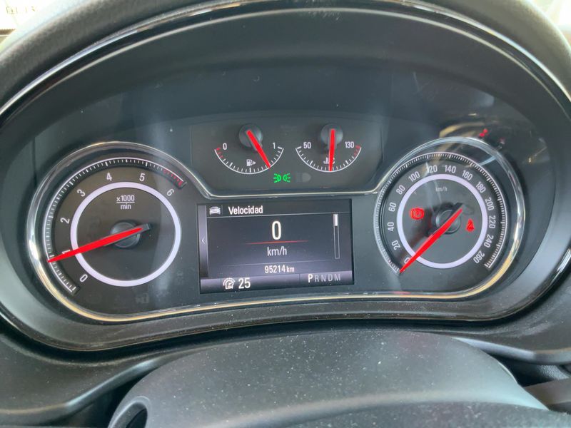 Opel Insignia 1.6 CDTI DPF Selective — zdjęcie 13
