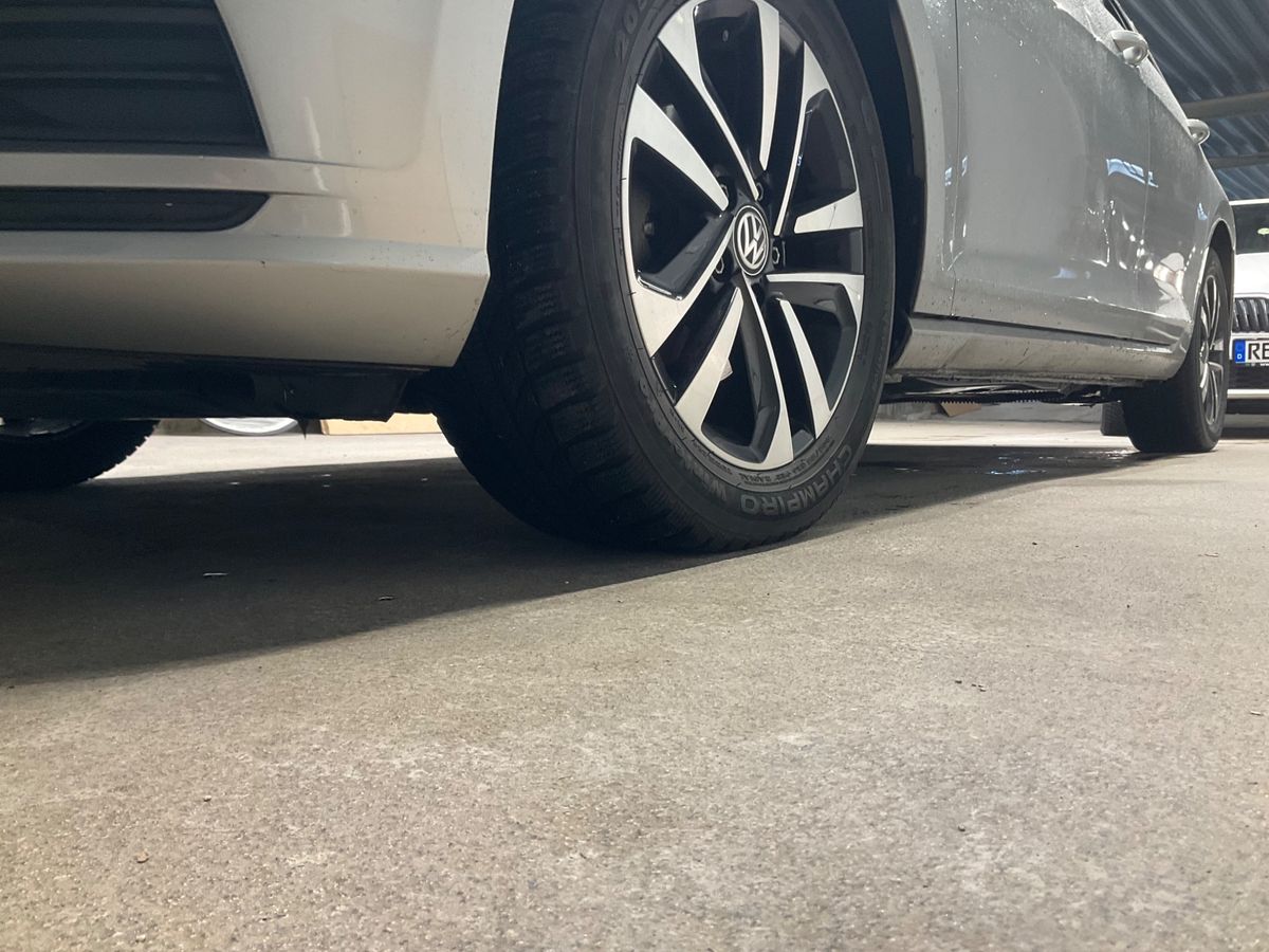 Volkswagen Golf 2019 — photo 29