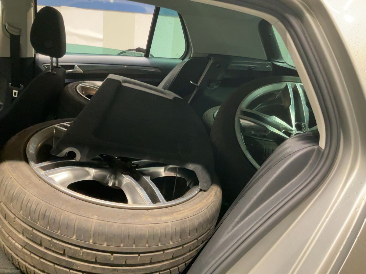 Volkswagen Golf 2019 — photo 21