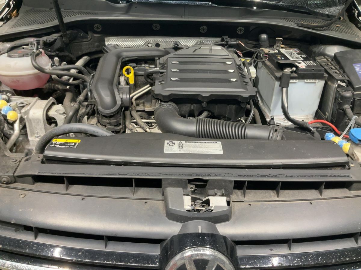 Volkswagen Golf 2019 — photo 23