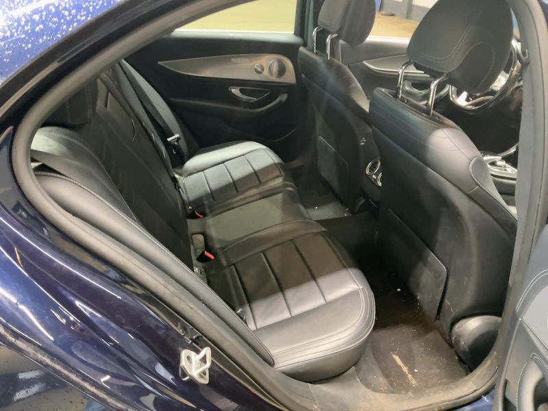 Mercedes-Benz E-Klasse E 400 d 4Matic AMG Line — zdjęcie 14