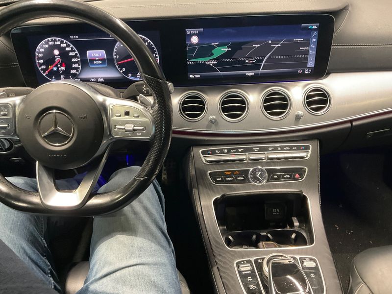 Mercedes-Benz E-Klasse E 400 d 4Matic AMG Line — zdjęcie 12