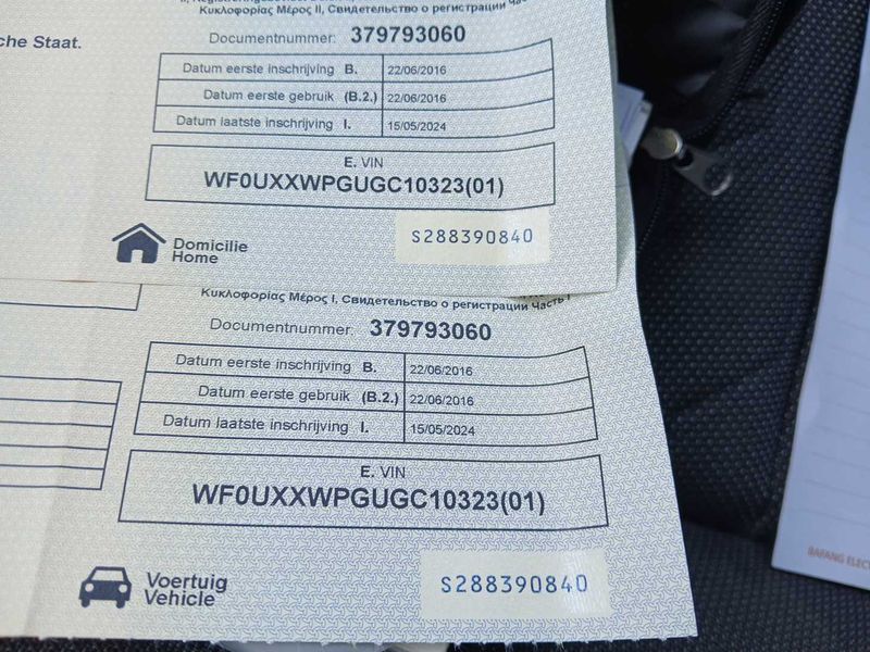 Ford Grand Tourneo Connect 1.5 TDCi Titanium — zdjęcie 16