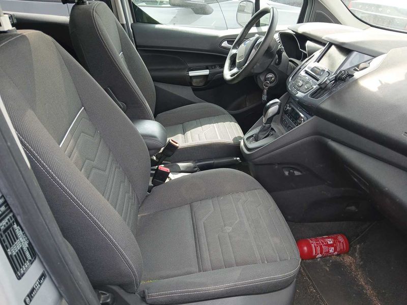 Ford Grand Tourneo Connect 1.5 TDCi Titanium — zdjęcie 10