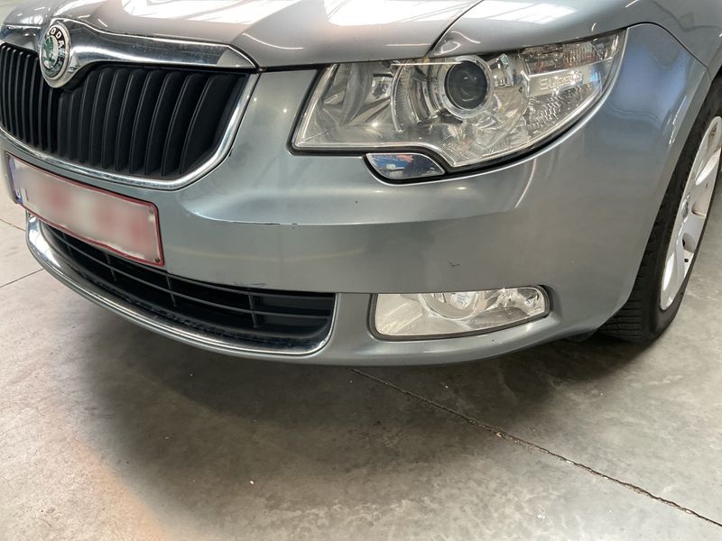 Skoda Superb 2.0 TDI Ambition 2012 – снимка 31