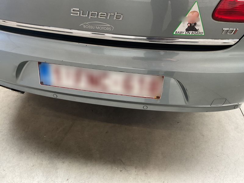 Skoda Superb 2.0 TDI Ambition 2012 – снимка 30