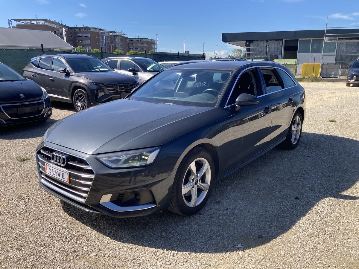 Audi A4 30 TDI advanced
