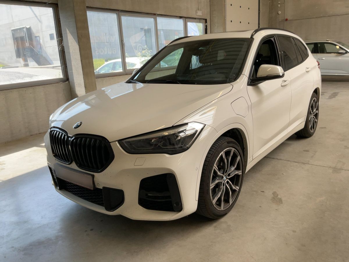 BMW X1 2021 — photo 1