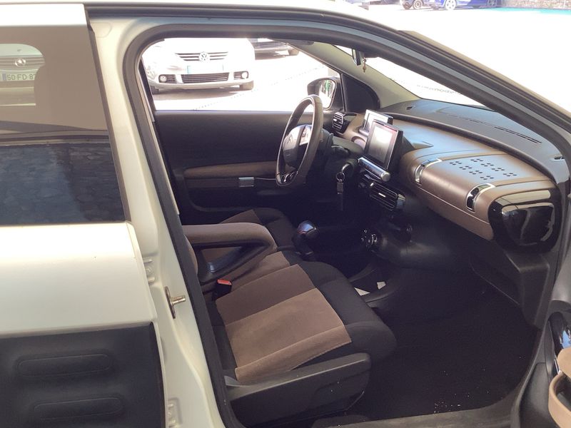Citroen C4 Cactus 1.6 e-HDi Shine — zdjęcie 11