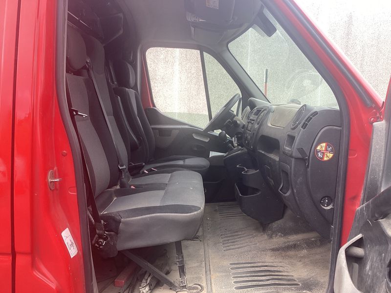 Nissan NV400 2.3 dCi L2H2 3,5t Comfort — zdjęcie 14