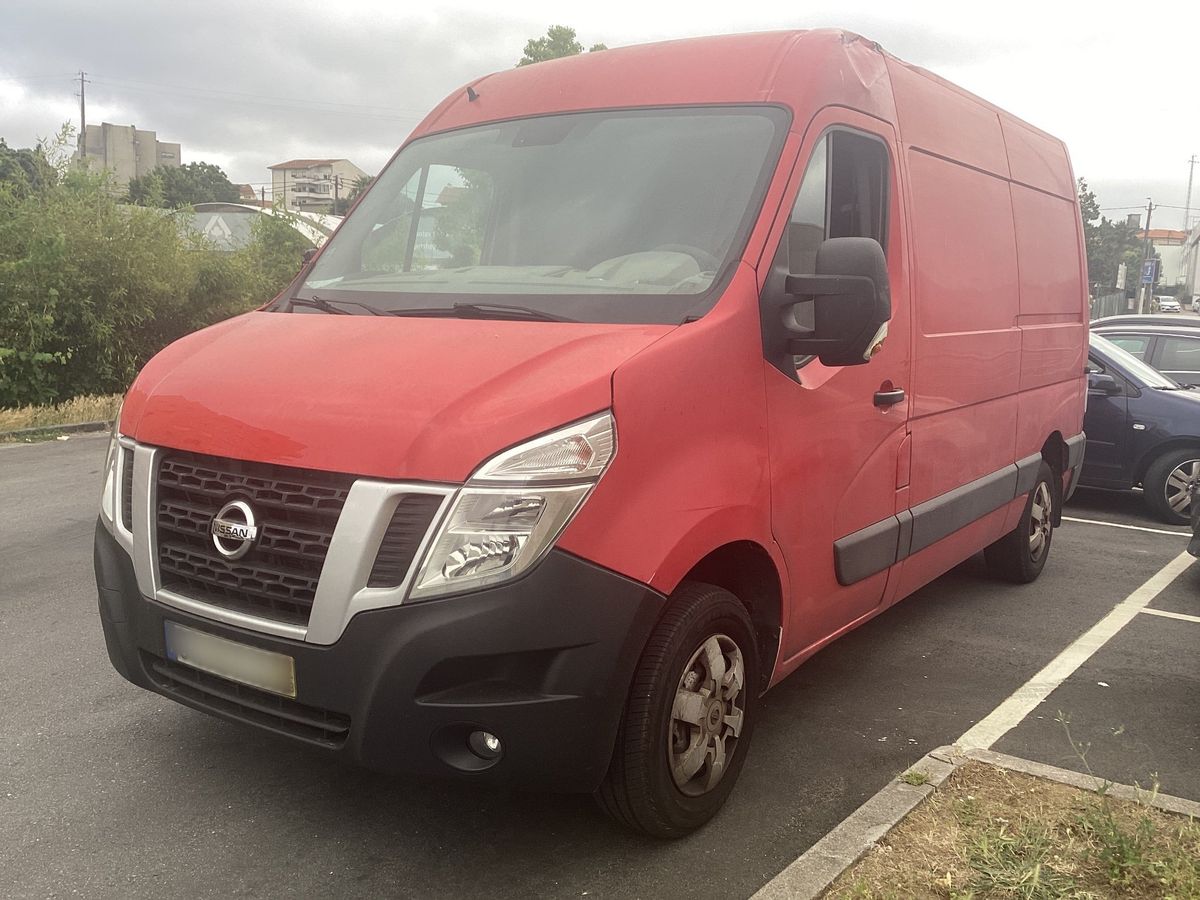 Nissan NV400 2015