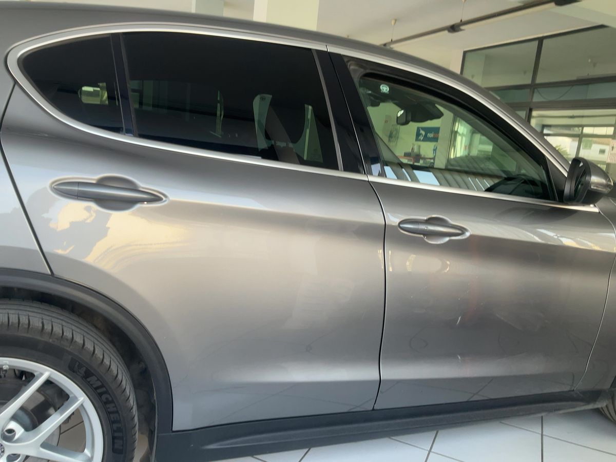 Alfa Romeo 2017 — photo 11