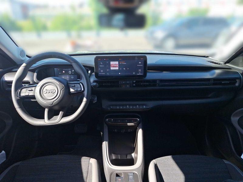 Jeep Avenger 1.2 T-GDI Longitude — zdjęcie 12