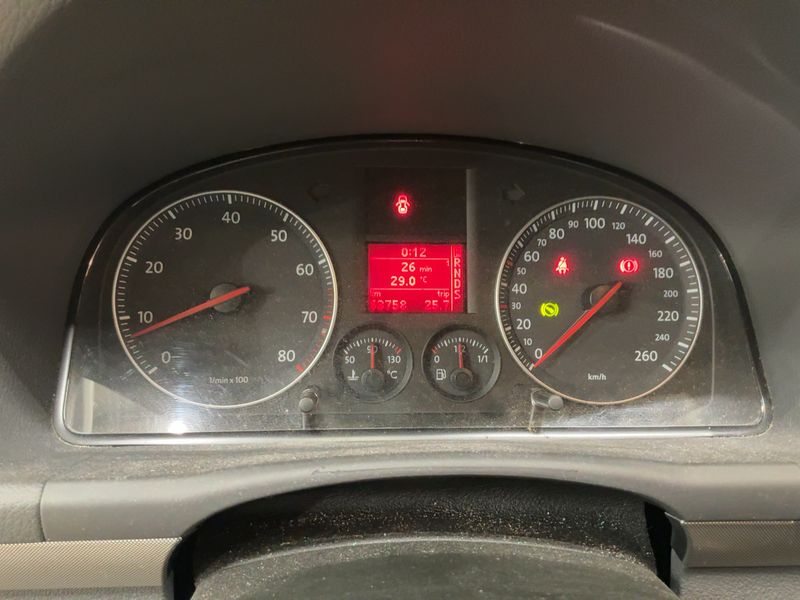 Volkswagen Touran 2.0 FSI Trendline — zdjęcie 13