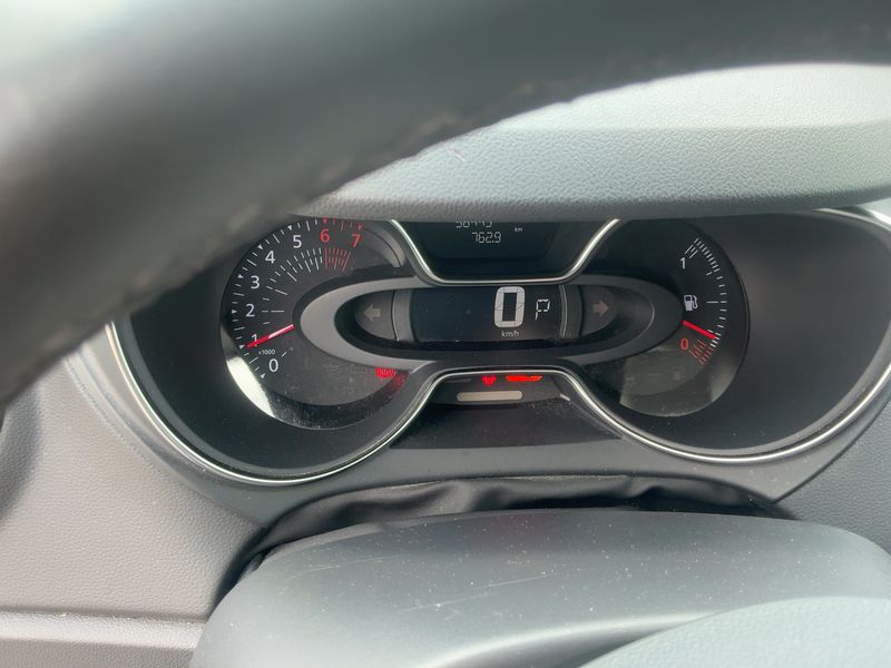 Renault Captur 1.2 TCe Energy Crossborder — zdjęcie 13
