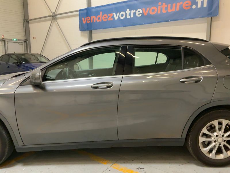 Mercedes-Benz GLA-Klasse GLA 180 d Inspiration — zdjęcie 4