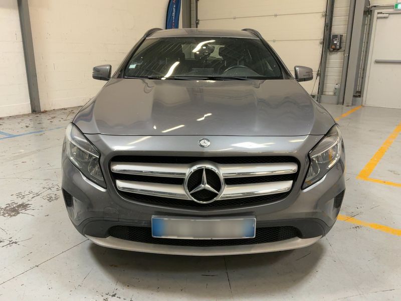 Mercedes-Benz GLA-Klasse GLA 180 d Inspiration — zdjęcie 9