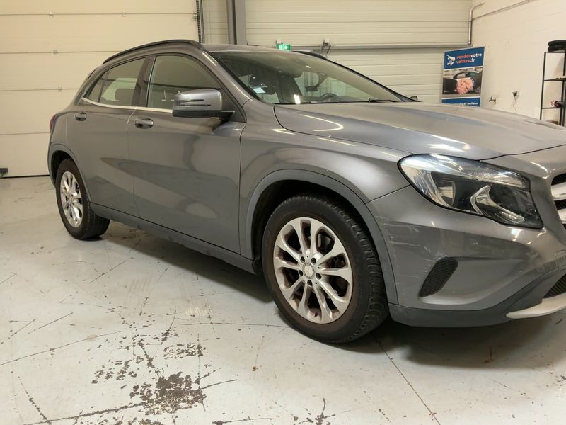 Mercedes-Benz GLA-Klasse GLA 180 d Inspiration — zdjęcie 8
