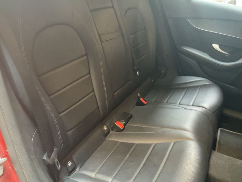 Mercedes-Benz GLC-Klasse GLC 300e 4Matic AMG Line — zdjęcie 14