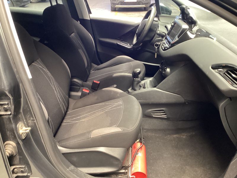 Peugeot 208 1.2 e-VTi Active 2014 – снимка 3