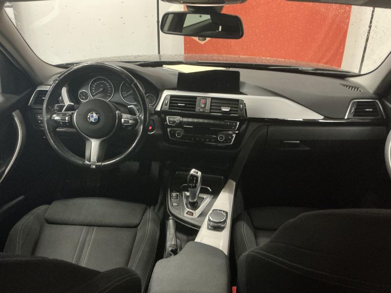 BMW 3er 330e Sport Line — zdjęcie 12