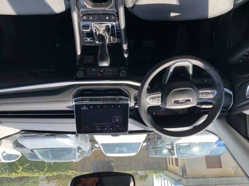 Jeep Compass 1.3 T4 4xe Plug-in Hybrid Limited — zdjęcie 11