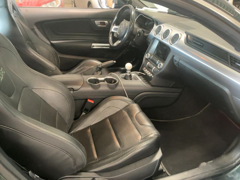Ford Mustang 5.0 Ti-VCT Bullitt — zdjęcie 11