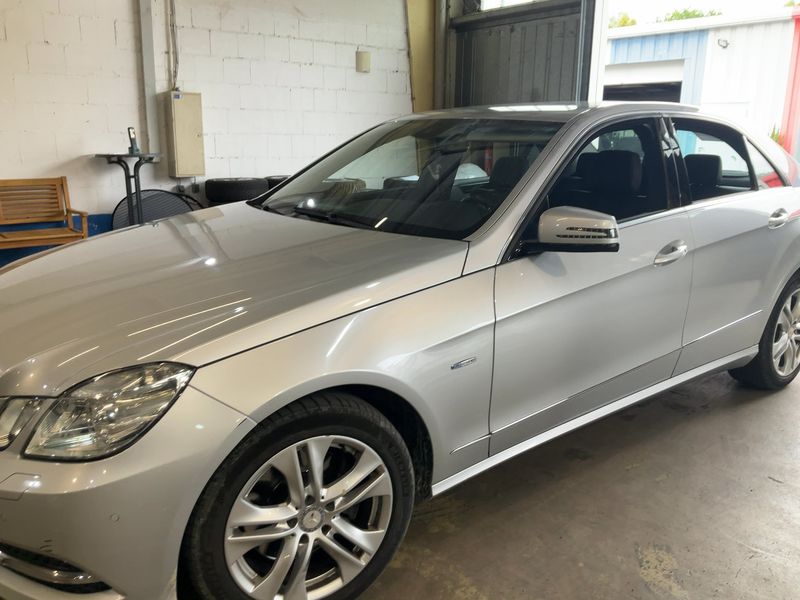 Mercedes-Benz E-Klasse E 350 CDI BlueEfficiency 4Matic Avantgarde 2010 – снимка 2