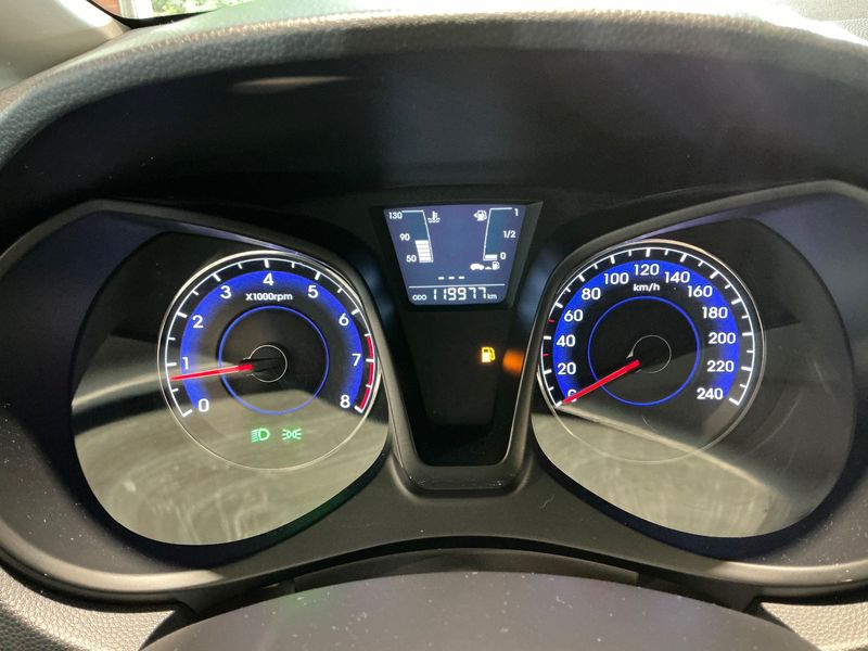 Hyundai ix20 1.4 UEFA Euro 2012 Edition — zdjęcie 13