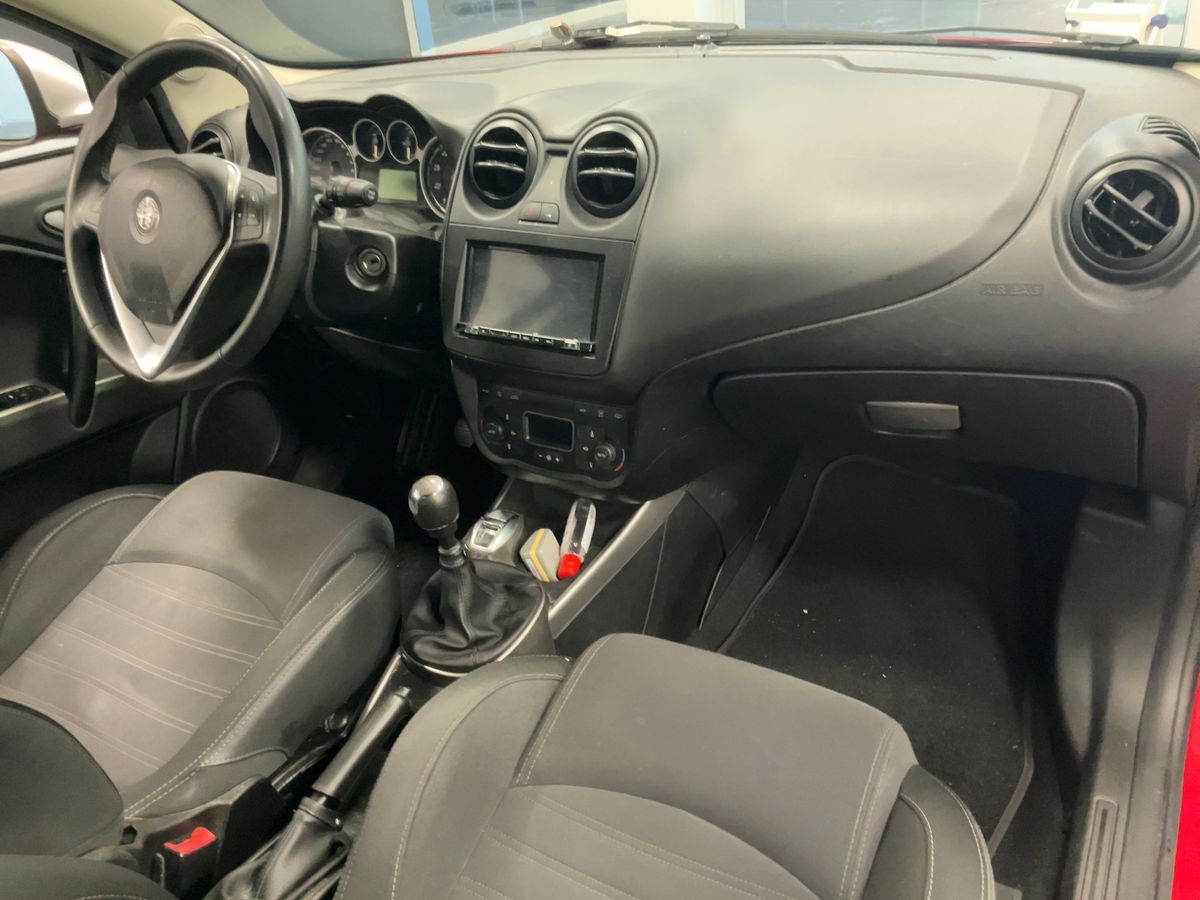 Alfa Romeo MiTo 0.9 TwinAir Super - Immagine 10