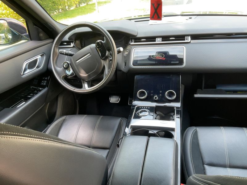 Land Rover Range Rover Velar 2.0 Diesel S R-Dynamic 2018 – снимка 17