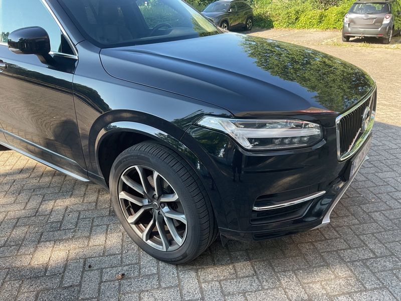 Volvo XC90 2.0 D5 Momentum AWD — zdjęcie 8