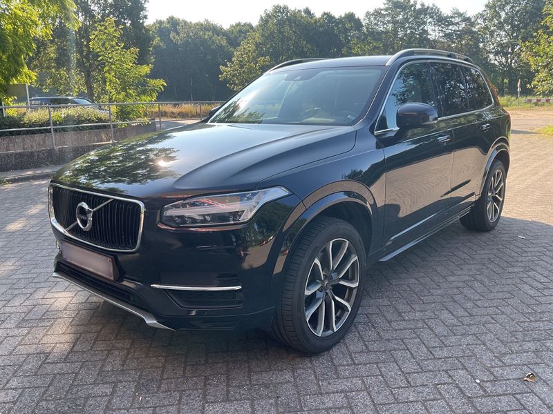 Volvo XC90 2.0 D5 Momentum AWD
