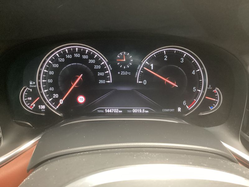 BMW 7er 730d xDrive — zdjęcie 13