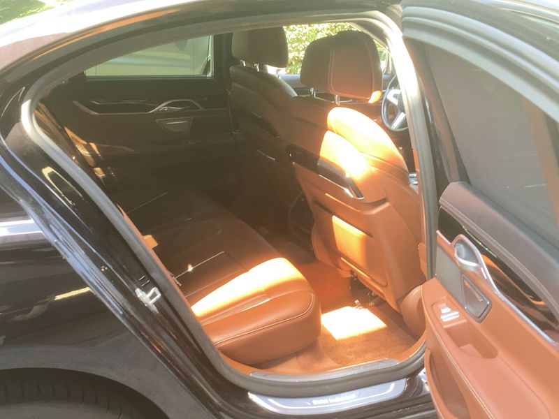 BMW 7er 730d xDrive — zdjęcie 14