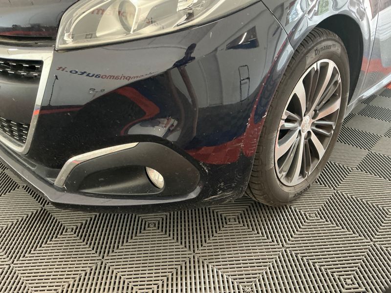 Peugeot 208 1.2 e-VTi Allure 2017 – снимка 30