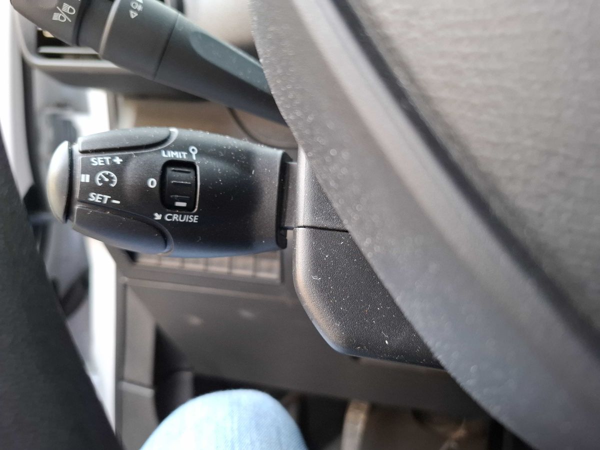 Peugeot Partner 2023 — photo 21