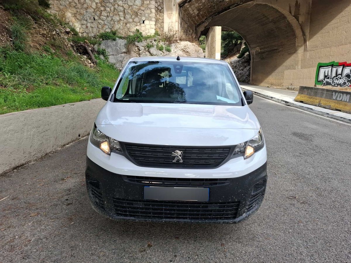 Peugeot Partner 2023 — photo 8