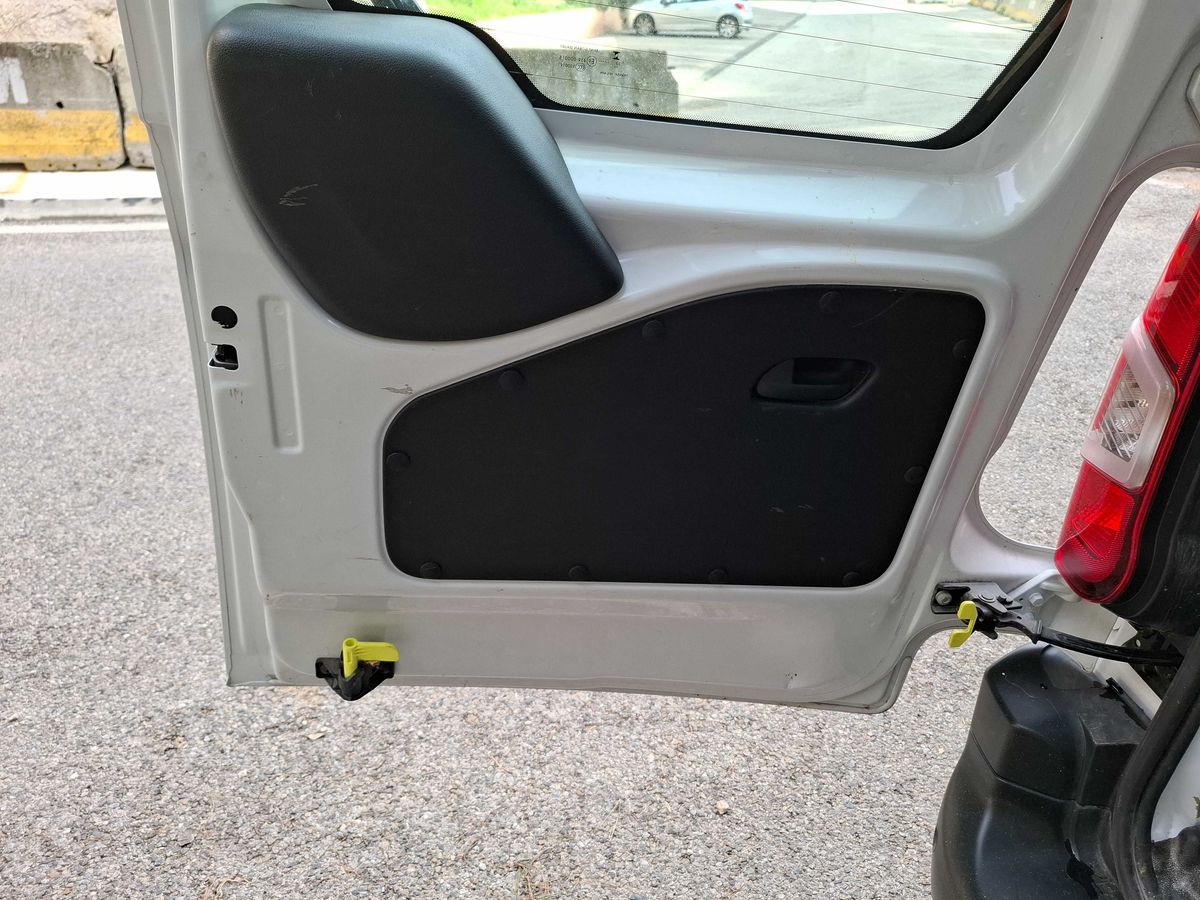 Peugeot Partner 2023 — photo 56