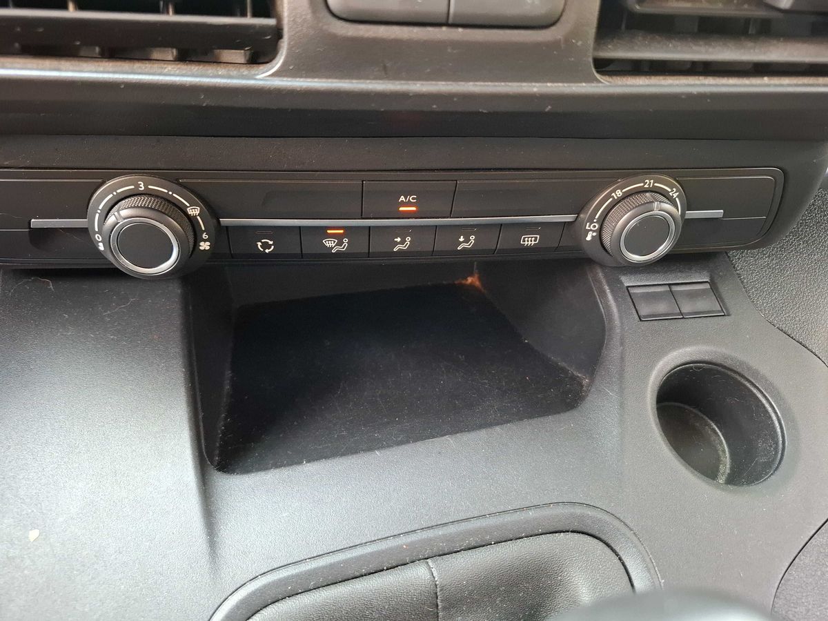 Peugeot Partner 2023 — photo 24