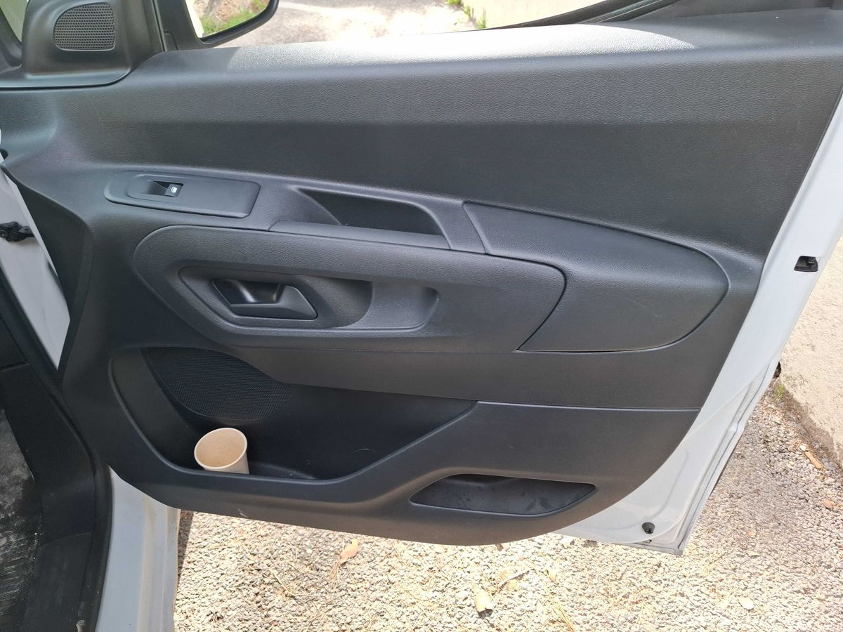 Peugeot Partner 2023 — photo 54