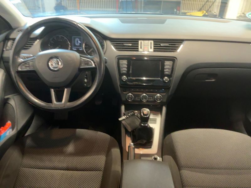 Skoda Octavia 1.4 TSI Ambition 2015 – снимка 17