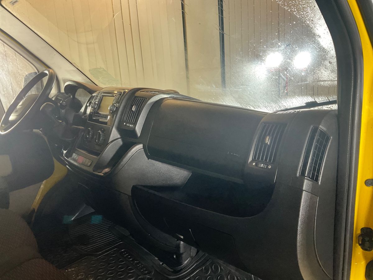 Peugeot Boxer 2018 — photo 38