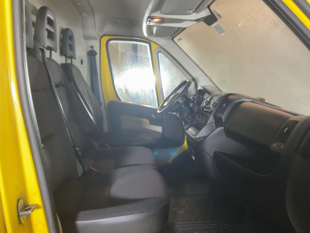 Peugeot Boxer 2018 — photo 17