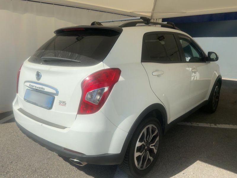 Ssangyong Korando 2.2 TD Limited 4x4 — zdjęcie 6