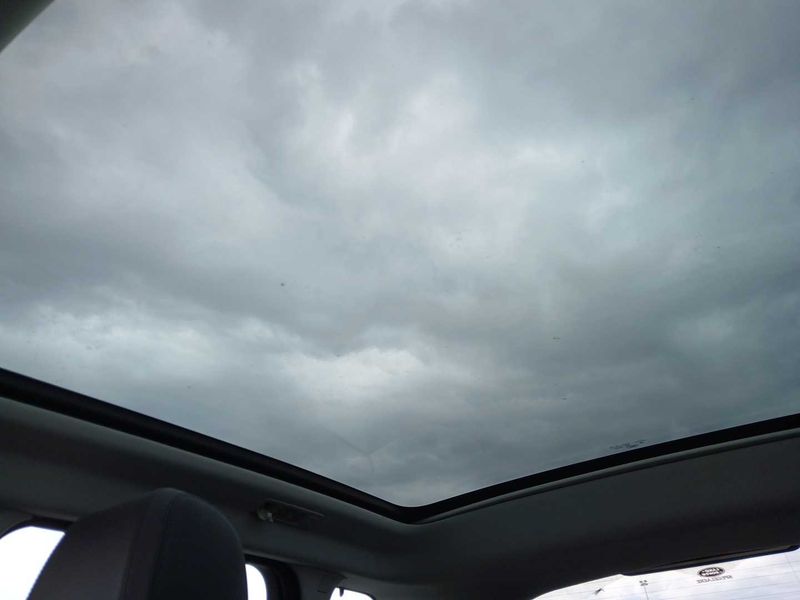 Land Rover Evoque 2.0 Td4 SE 2018 – снимка 15