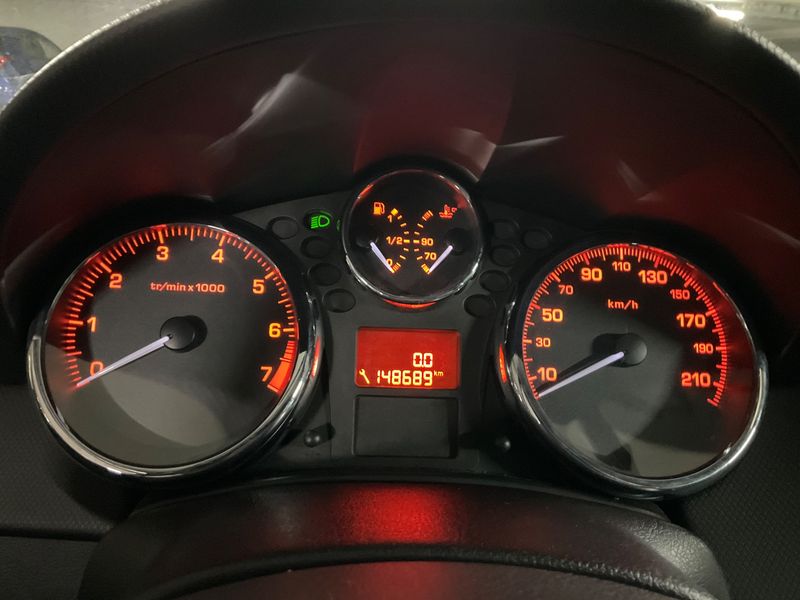 Peugeot 207 1.4 Exécutive — zdjęcie 4